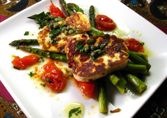 Sizzling-Haloumi-with-Roasted-Tomatoes-and-Asparagus-Cara-Lyons-of-Caras-Cravings